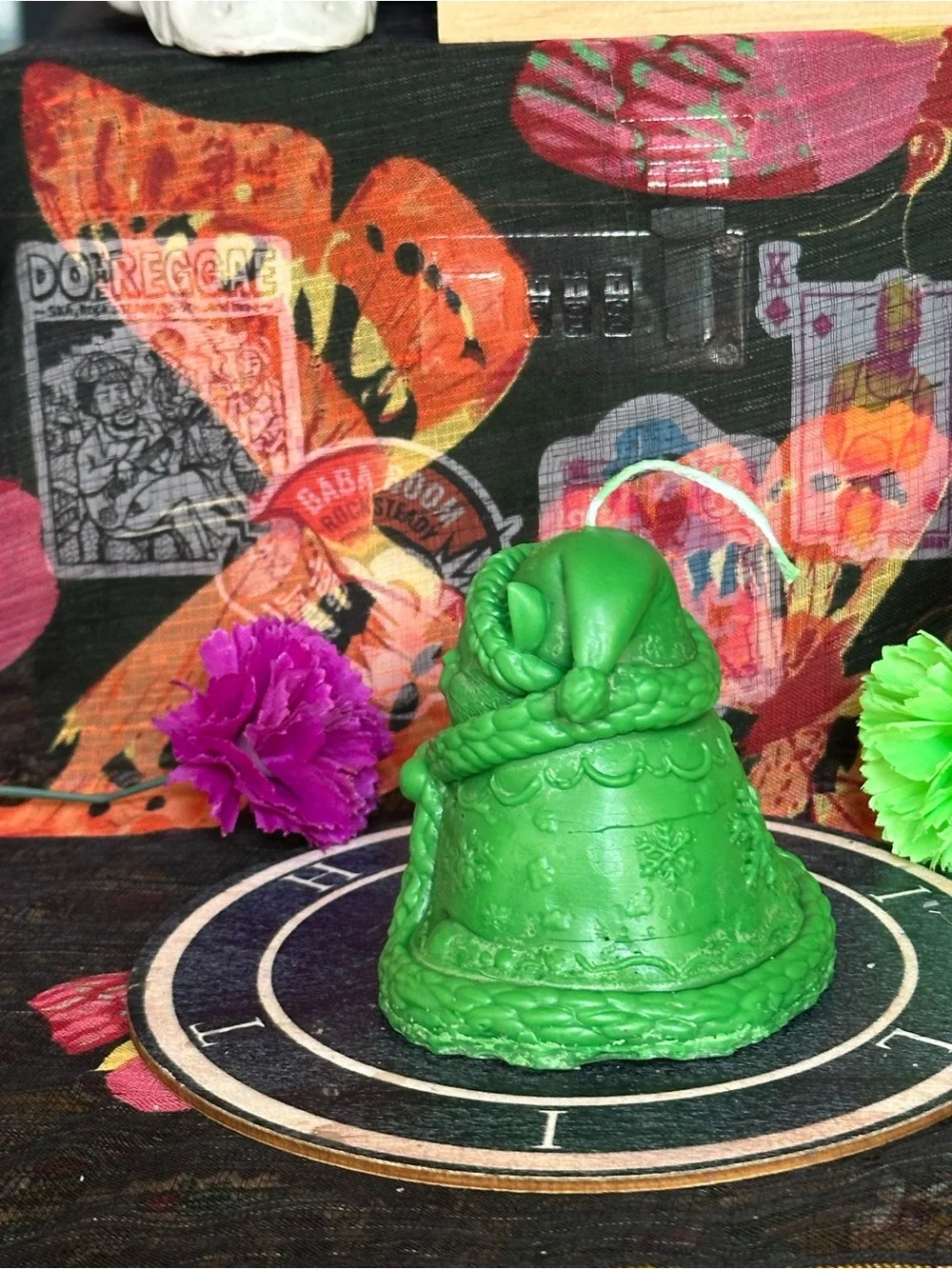 Handmade Green Winter Cat Candle – Cozy Cloaked Kitty
